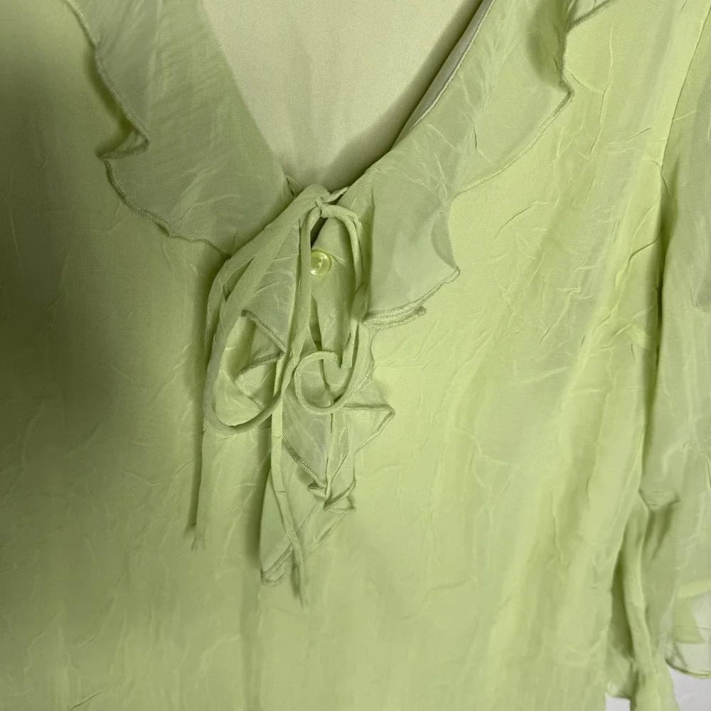 Y2K Dressbarn Light Green Ruffle V-neck Fairycore Top Women's Medium‎ Blouse